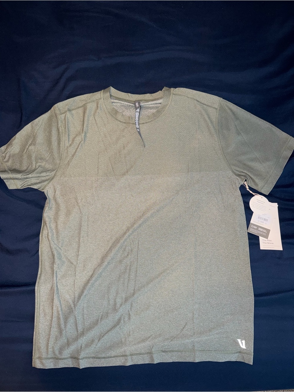Vuori Grandview Tech Tee Men’s Large Oregano Heather Performance Shirt NWT - Picture 1 of 5